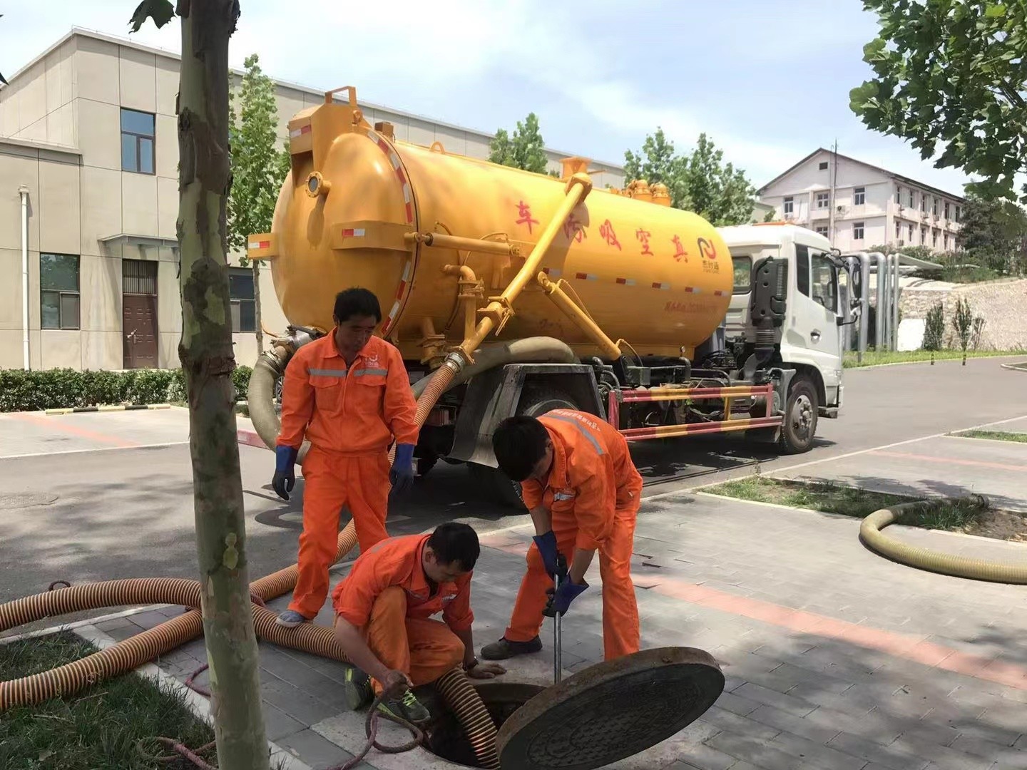 赫章化粪池清理与5-8吨吸粪车施工效率分析